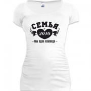 Женская удлиненная футболка Семья с 2010