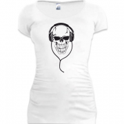 Женская удлиненная футболка "Череп в наушниках"
