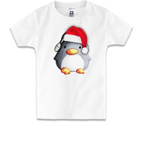 Детская футболка с пингвином в новогодней шапочке