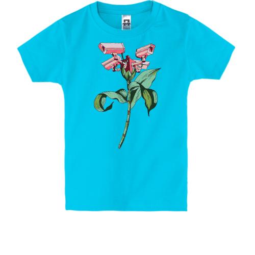 Детская футболка с цветком камерами