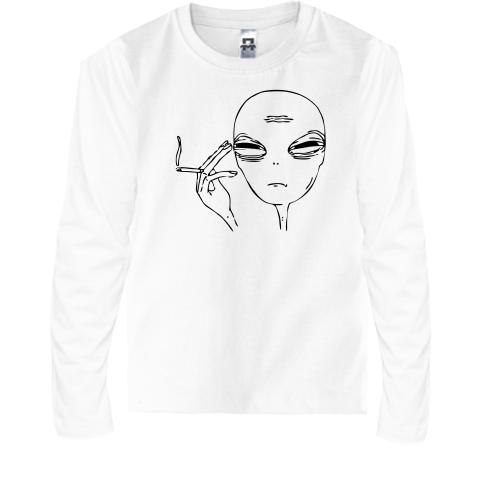 Детская футболка с длинным рукавом Инопланетянин с сигаретой