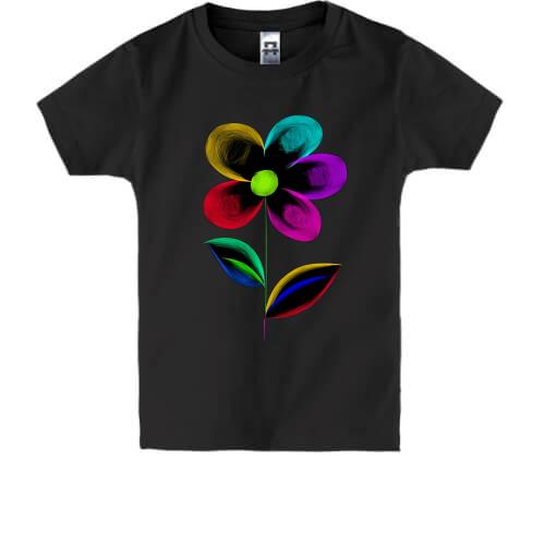Детская футболка разноцветным цветком