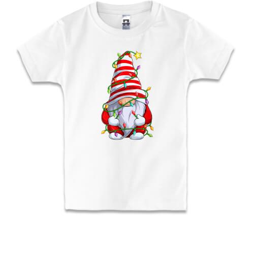 Дитяча футболка Новорічний гном у гірлянді