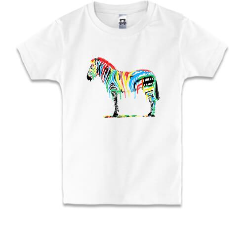 Дитяча футболка з розфарбованою зеброю