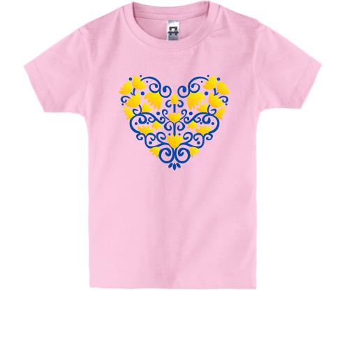 Дитяча футболка Серце з квіткових орнаментів