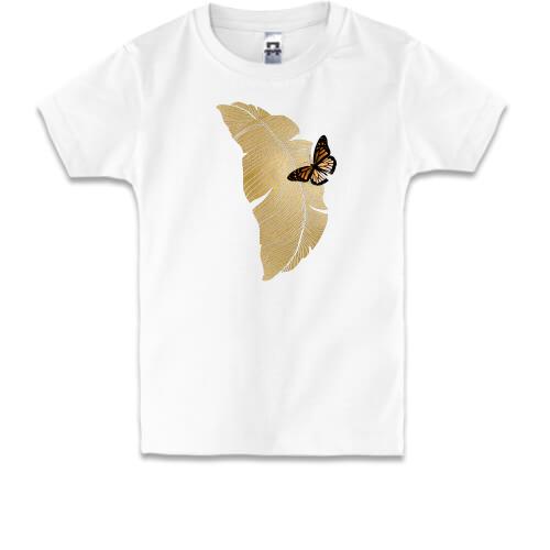 Детская футболка Бабочка на золотом листе