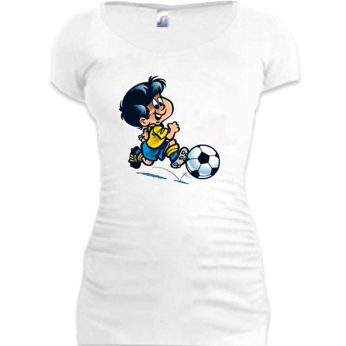 Женская удлиненная футболка Мальчик-футболист