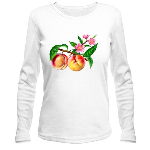 Жіночий лонгслів з квітучою гілкою персика