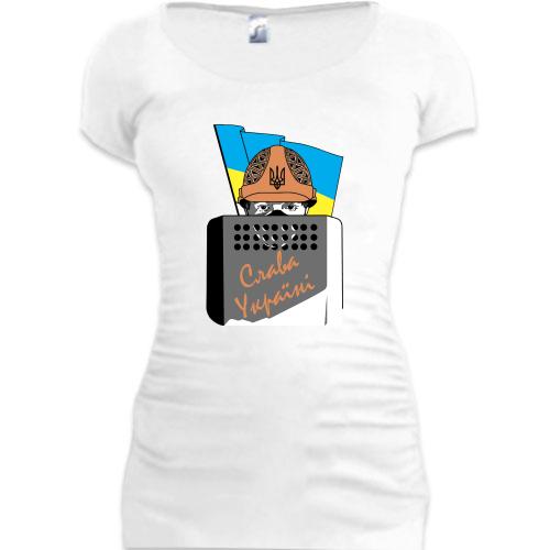 Женская удлиненная футболка Слава Украине (2)
