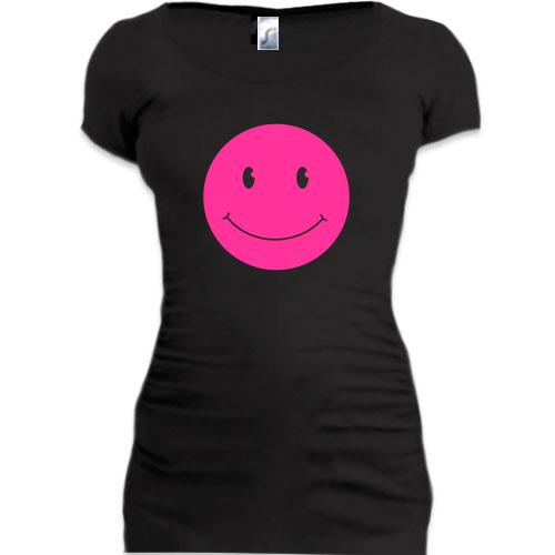 Женская удлиненная футболка с розовым смайлом