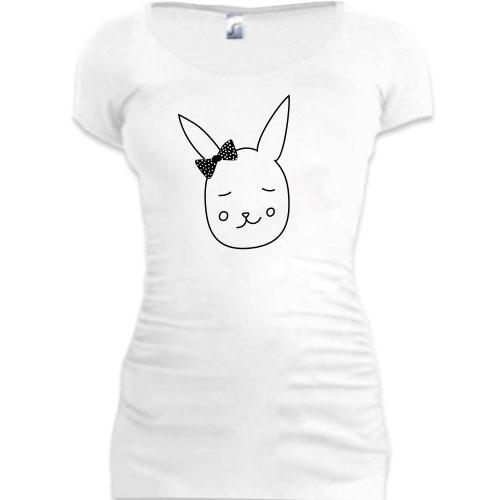 Женская удлиненная футболка Грустный заяц