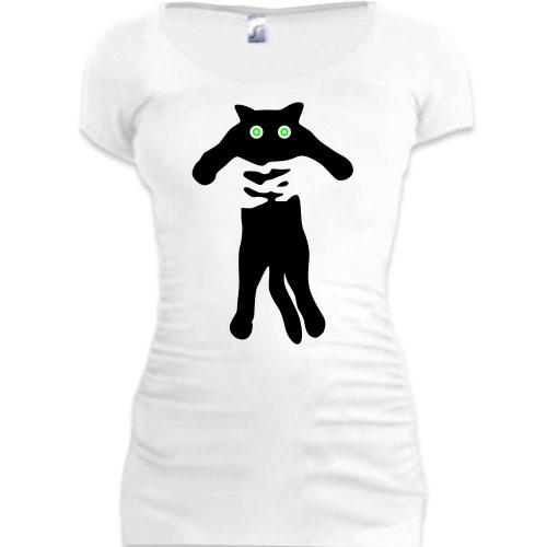 Женская удлиненная футболка Кот в руках