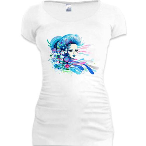 Женская удлиненная футболка с акварельной девушкой в цветах