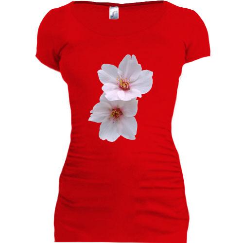 Женская удлиненная футболка с белыми цветами (3)