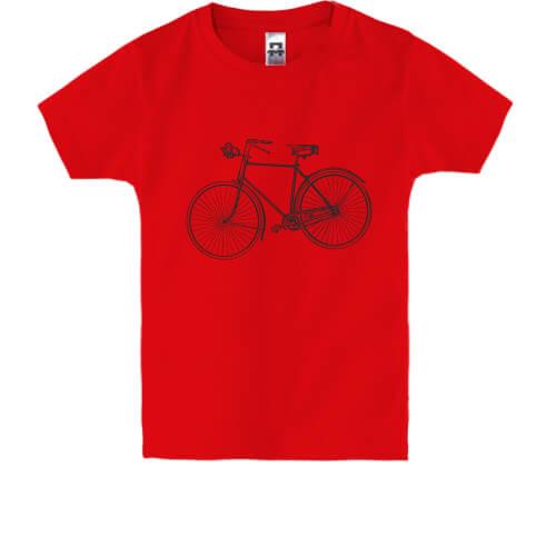 Детская футболка с контурным велосипедом