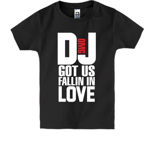 Детская футболка с надписью DJ got us fallin in love