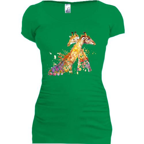 Подовжена футболка з жирафами
