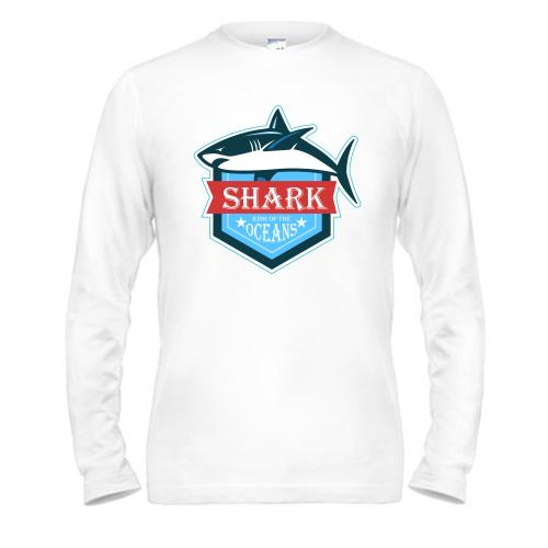 Чоловічий лонгслів Shark king of the oceans