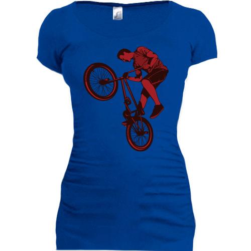 Подовжена футболка з BMX велосипедистом