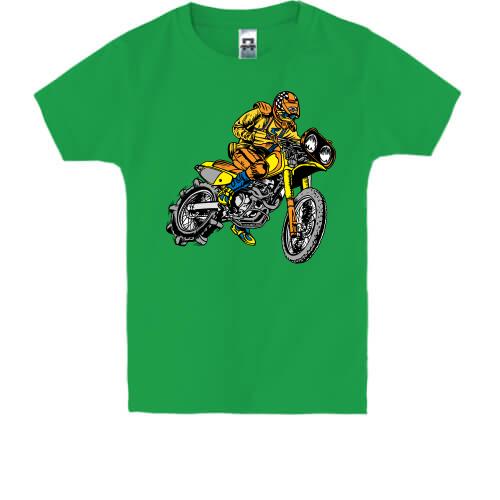 Дитяча футболка з мотоциклістом в жовтому