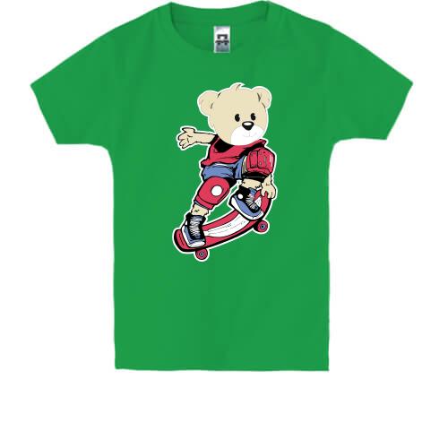 Детская футболка с медвежонком на скейте