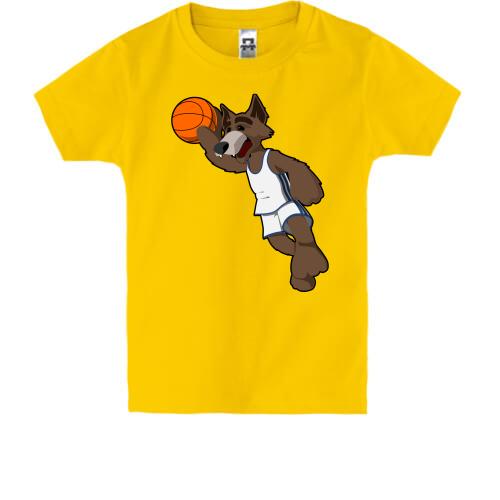 Детская футболка с волком баскетболистом