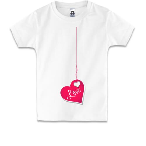 Детская футболка с сердечком на ниточке