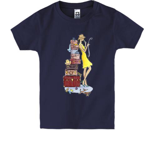 Детская футболка c девушкой и чемоданами 
