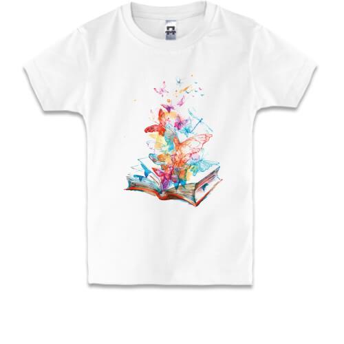 Детская футболка c книгой и бабочками