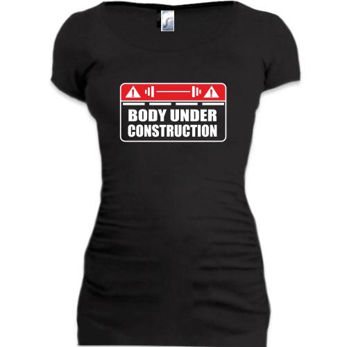 Женская удлиненная футболка Body under Construction