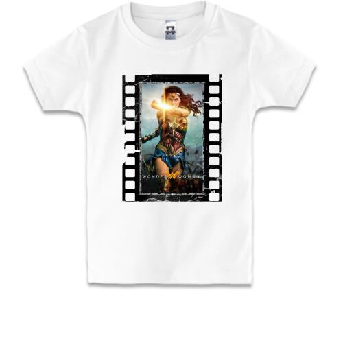 Детская футболка с Wonder Woman в киноленте