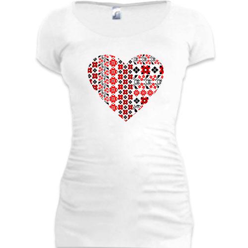 Подовжена футболка Вишиванка у вигляді серця