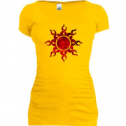 Подовжена футболка з червоною  сонячною  руною