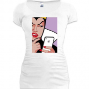 Подовжена футболка Зла королева з айфоном