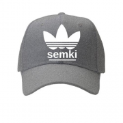Кепка с надписью "Semki"