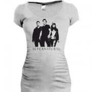 Женская удлиненная футболка с Дином, Сэмом и Чарли