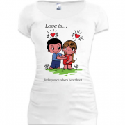 Женская удлиненная футболка Love is.3..