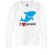 Детская футболка с длинным рукавом с акулой "Я люблю людей"