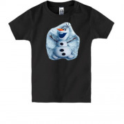 Детская футболка со снеговиком в снеге
