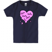 Детская футболка с розовым сердечком