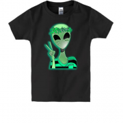 Детская футболка с добрым пришельцем