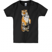 Детская футболка с тигром на двух лапах
