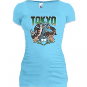 Подовжена футболка з написом Токіо і рибками