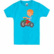 Дитяча футболка з хлопчиком на велосипеді