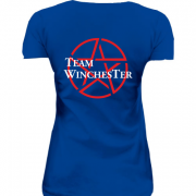 Женская удлиненная футболка "Команда Винчестеров"