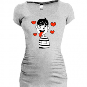 Подовжена футболка Закоханий хлопець у смугастій футболці.