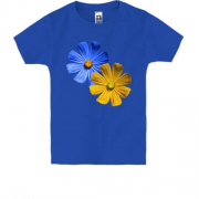 Детская футболка с желто-синими цветками
