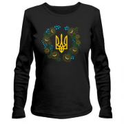 Жіночий лонгслів герб України у квітковому вінку