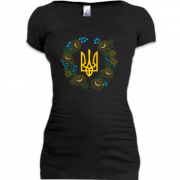 Подовжена футболка герб України у квітковому вінку