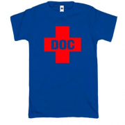 Футболка с красным крестом DOC